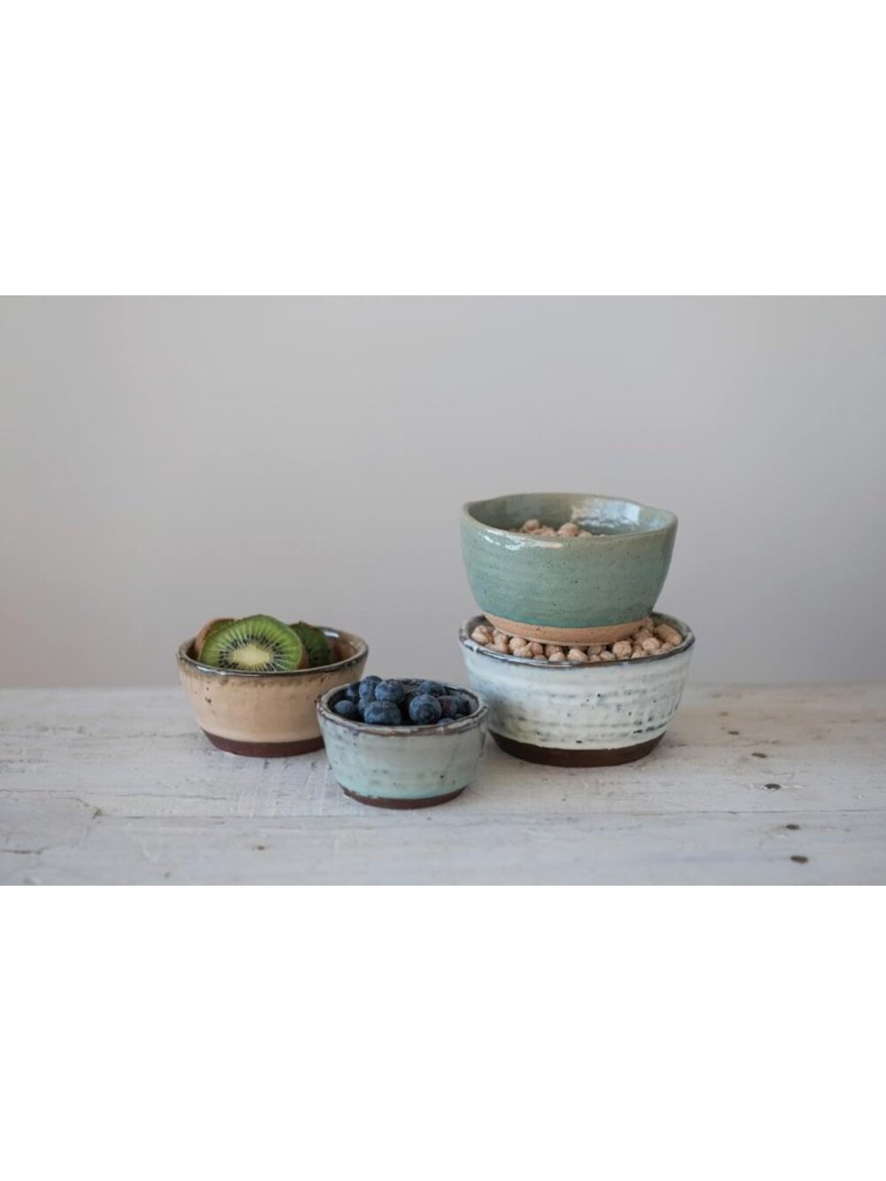 Set of 4 Stoneware Bowls with Reactive Glaze Finish - Stylish Kitchen Decor - Picture 2 of 9
